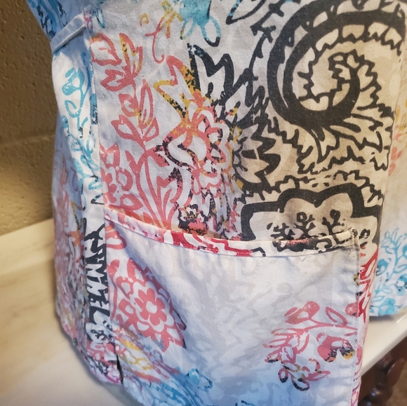 Paisley mock wrap scrub top - Picture 4 of 6